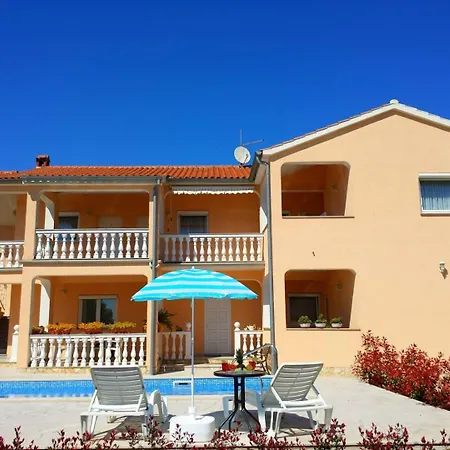 Delphin Guest house